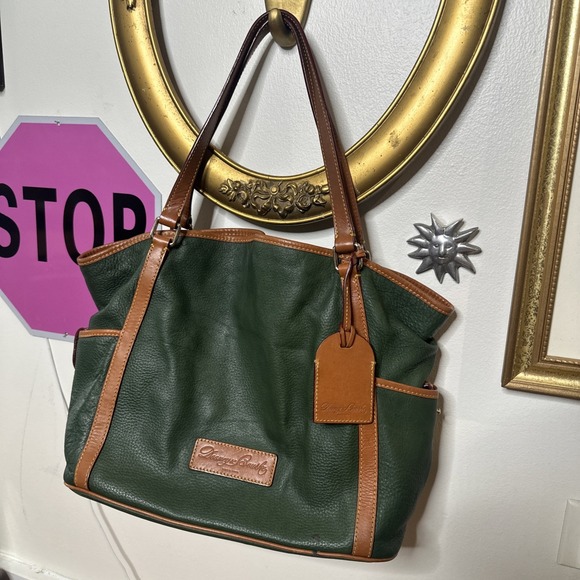 Dooney & Bourke Handbags - Vintage Dooney And Bourke Large Green Pebbled Leather Shoulder Bag Purse